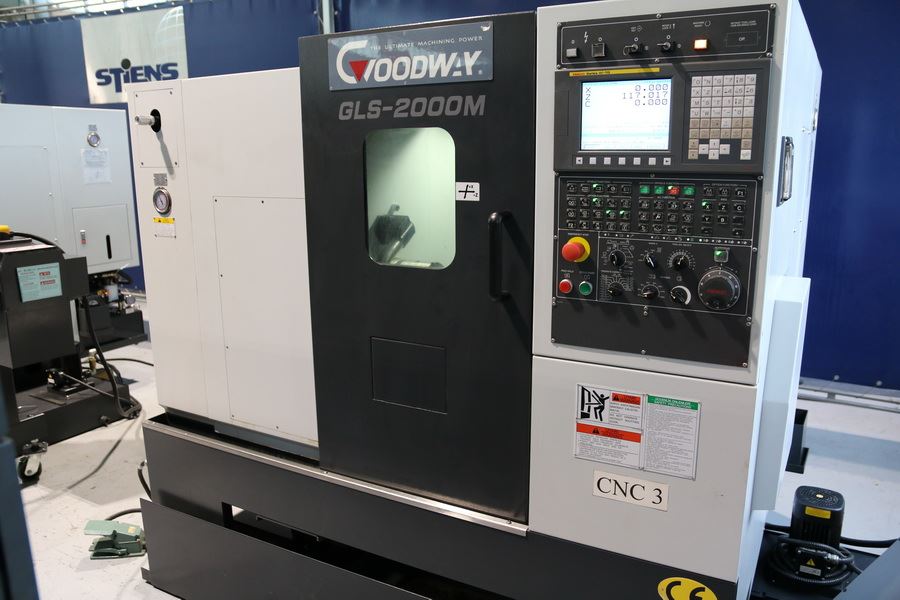 Фрезерный станок с чпу fanuc. Станок Goodway GLS-2000l. Goodway GLS-2000. GLS-2000 станок. Станок Goodway GLS 1500.